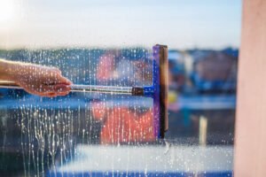 Residential vs. Commercial Window Cleaning
